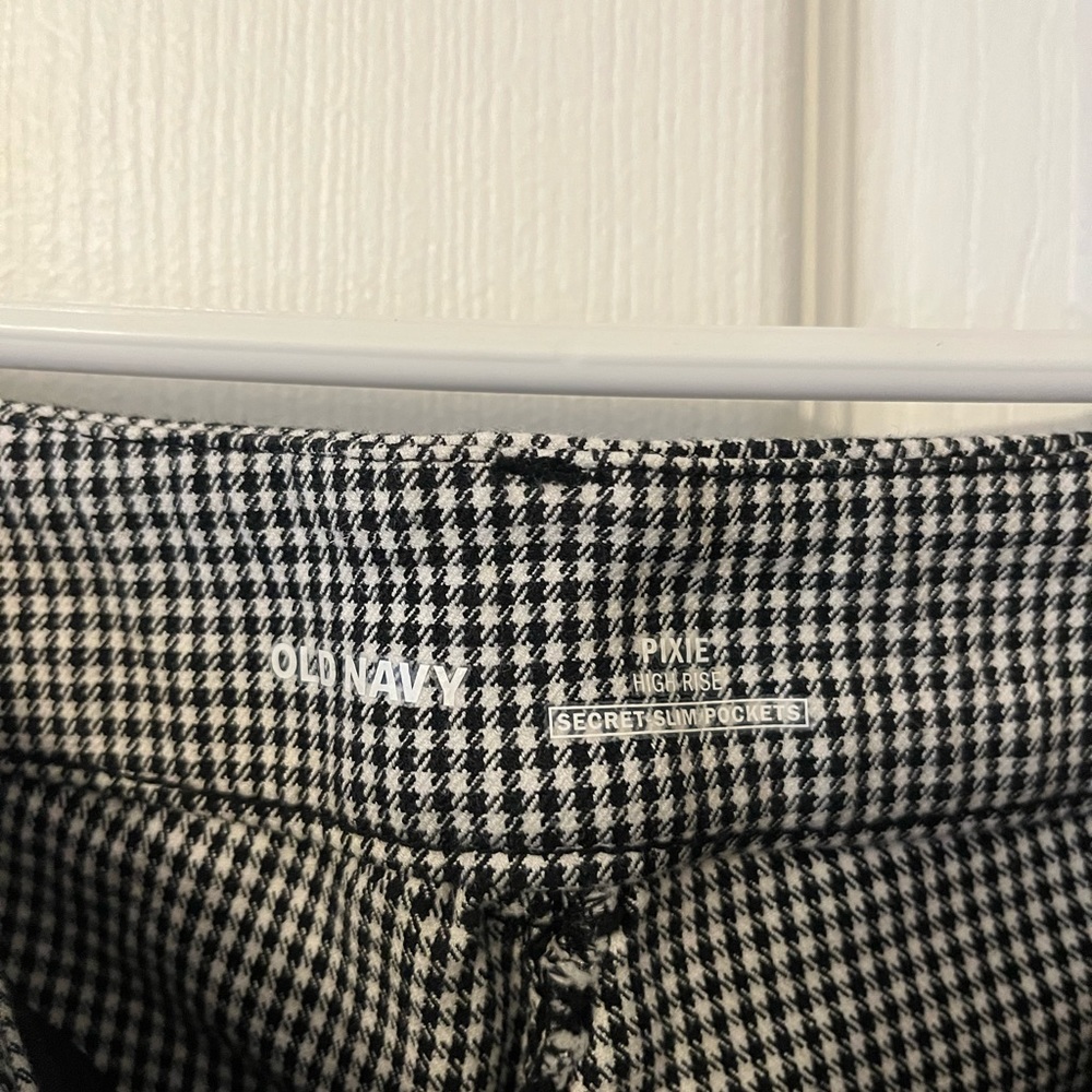 Old Navy Pixie Pants - image 4